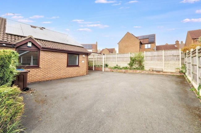 16 Barcheston Close, Oakwood, Derby, DE21 2QG 1