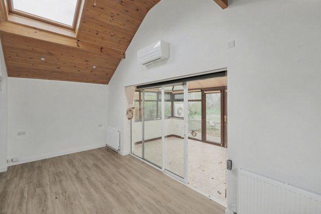 16 Barcheston Close, Oakwood, Derby, DE21 2QG 1