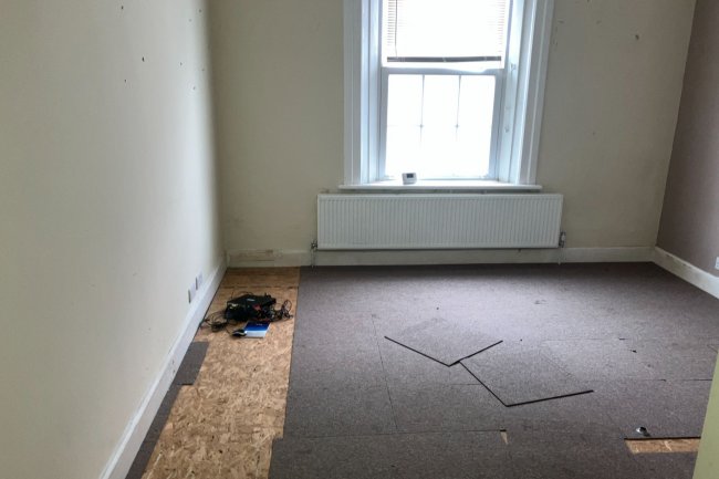 Vine Cottage, Vale Croft Woods, Shoe Lane, Farnborough, Hampshire, GU11 2HE 4