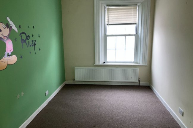 Vine Cottage, Vale Croft Woods, Shoe Lane, Farnborough, Hampshire, GU11 2HE 4