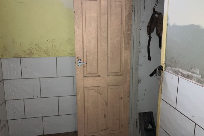 Vine Cottage, Vale Croft Woods, Shoe Lane, Farnborough, Hampshire, GU11 2HE 4