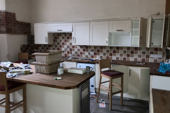 Vine Cottage, Vale Croft Woods, Shoe Lane, Farnborough, Hampshire, GU11 2HE 4