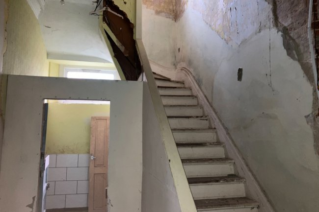 Vine Cottage, Vale Croft Woods, Shoe Lane, Farnborough, Hampshire, GU11 2HE 4