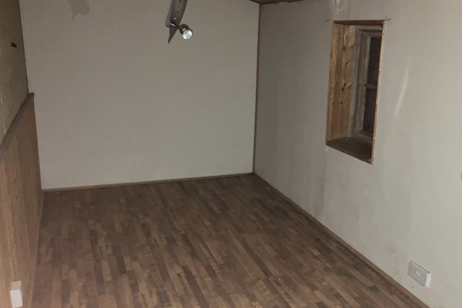 Blandford Cottage South, Vale Croft Woods, Shoe Lane, Farnborough, Hampshire, GU11 2HE 5