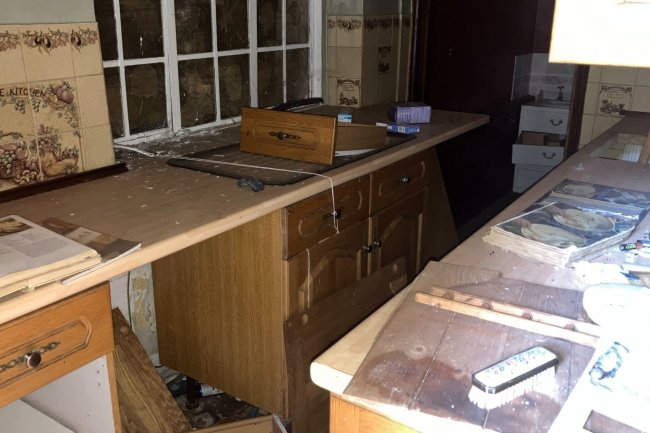 Blandford Cottage South, Vale Croft Woods, Shoe Lane, Farnborough, Hampshire, GU11 2HE 5