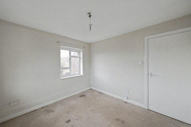 21 Buttercup Square, Stanwell, Staines-upon-Thames, TW19 7UD 9