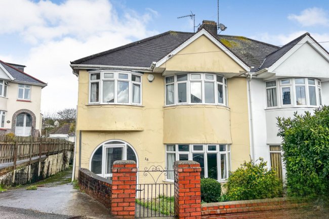 18 Kingshurst Drive, Paignton, Devon TQ3 2LT 3