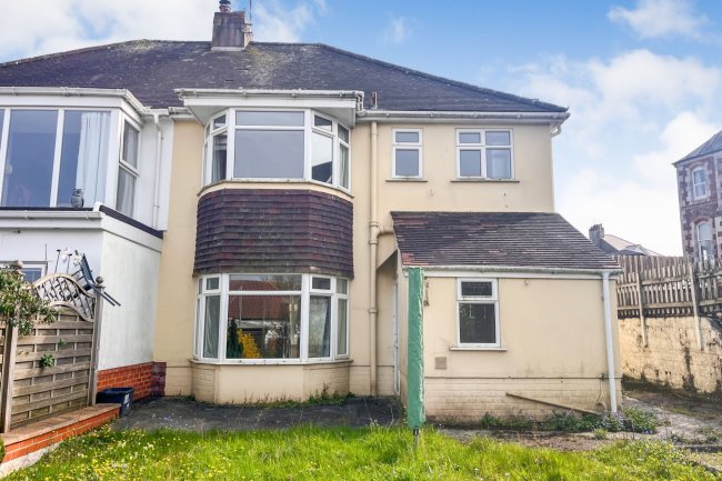 18 Kingshurst Drive, Paignton, Devon TQ3 2LT 3