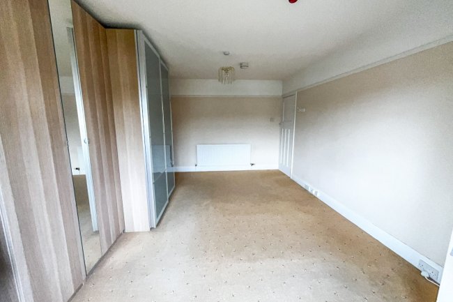 18 Kingshurst Drive, Paignton, Devon TQ3 2LT 3