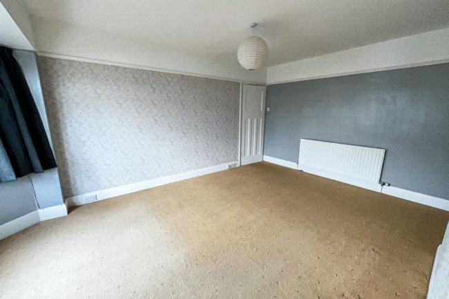 18 Kingshurst Drive, Paignton, Devon TQ3 2LT 3