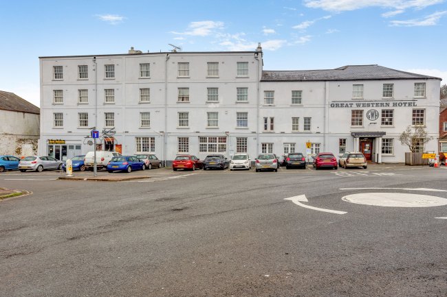 Great Western Hotel, St David's Station Approach, Exeter, EX4 4NU 4