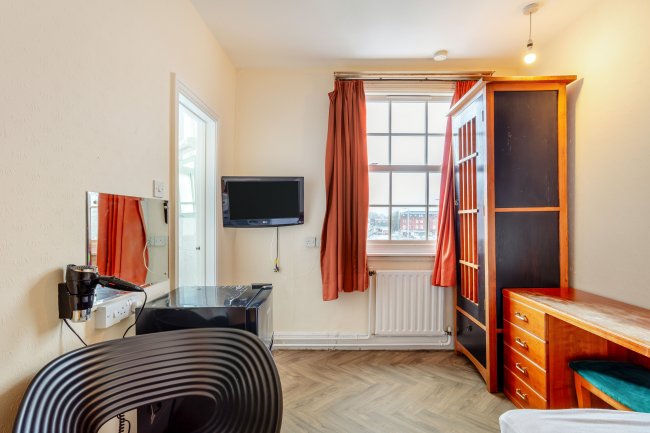 Great Western Hotel, St David's Station Approach, Exeter, EX4 4NU 4