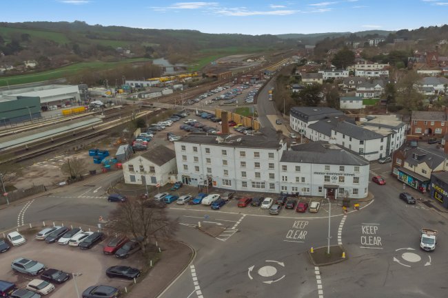 Great Western Hotel, St David's Station Approach, Exeter, EX4 4NU 4