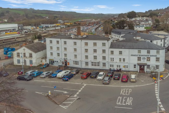 Great Western Hotel, St David's Station Approach, Exeter, EX4 4NU 4