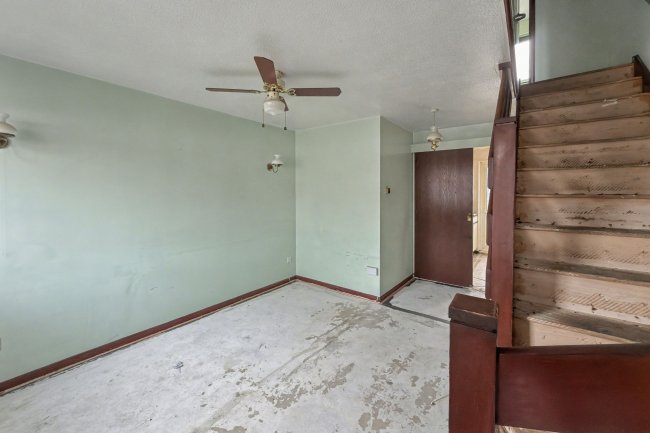 46 Pinewood Close, Borehamwood, Hertfordshire, WD6 5NW 1