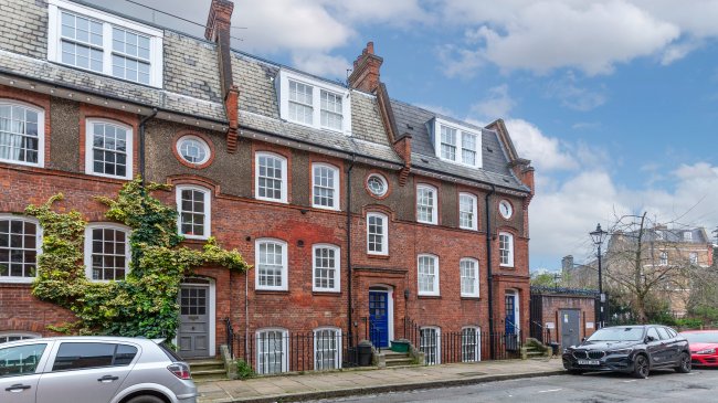 Flat B, 22 Pleasant Place, Islington, London, N1 2BZ 9