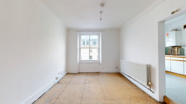 Flat E, 47 Gloucester Street, Westminster, London, SW1V 2DB 5
