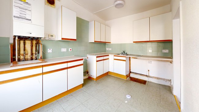 Flat E, 47 Gloucester Street, Westminster, London, SW1V 2DB 5