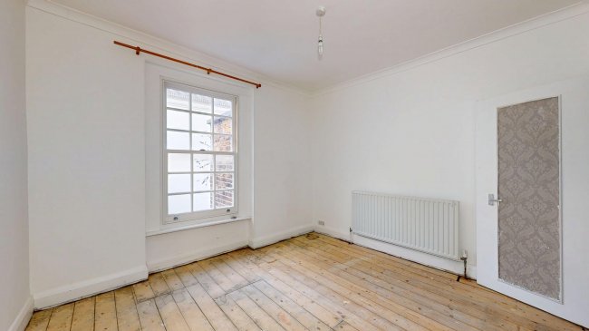 Flat E, 47 Gloucester Street, Westminster, London, SW1V 2DB 5