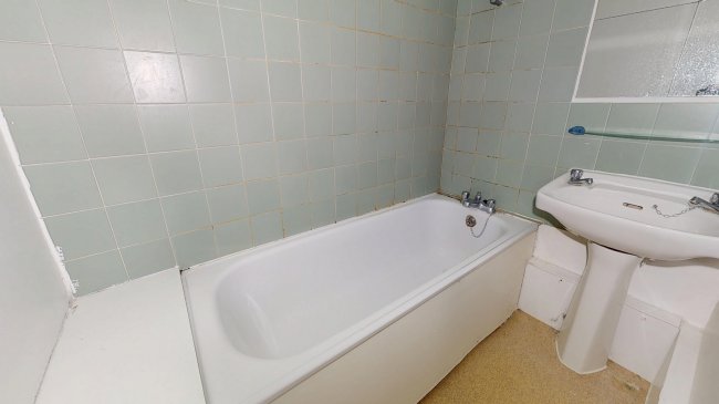 Flat E, 47 Gloucester Street, Westminster, London, SW1V 2DB 5