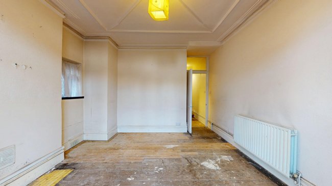 Flat A, 45 Parklands Road, Furzedown, London, SW16 6TB 2