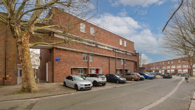 23 Booth Close, Thamesmead, London, SE28 8BW 10