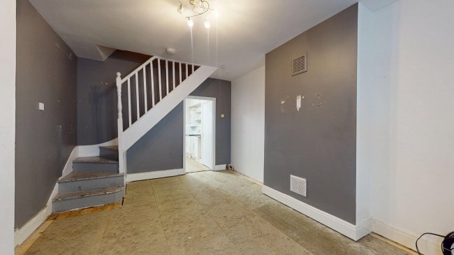 122 Wulfstan Street, East Acton, London, W12 0AH 9