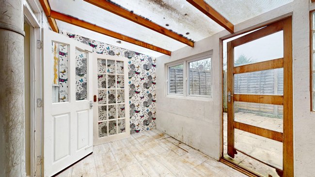 122 Wulfstan Street, East Acton, London, W12 0AH 9