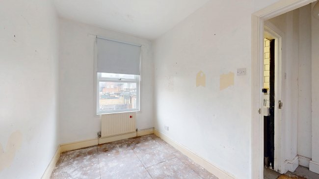 122 Wulfstan Street, East Acton, London, W12 0AH 9