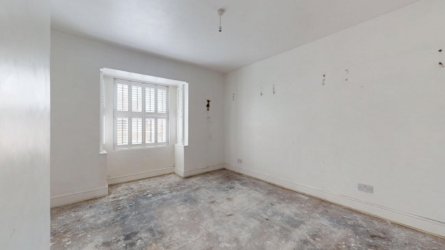 122 Wulfstan Street, East Acton, London, W12 0AH 9