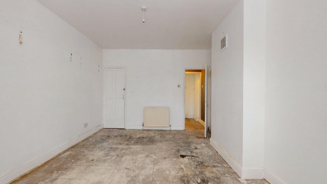 122 Wulfstan Street, East Acton, London, W12 0AH 9