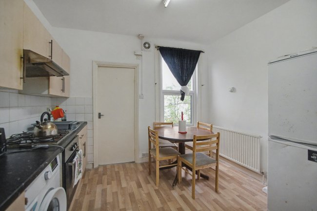 46a Charlton Road, Harlesden, London, NW10 4BD 7