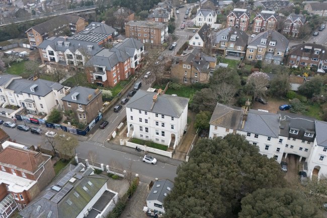 31 - 35 Lower Teddington Road, Kingston upon Thames, London KT1 4HQ 1