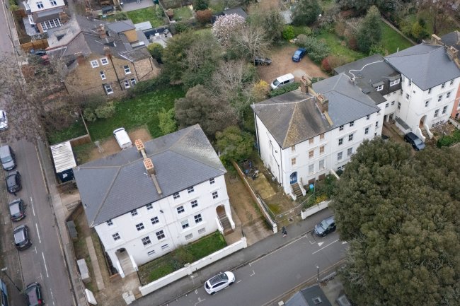 31 - 35 Lower Teddington Road, Kingston upon Thames, London KT1 4HQ 1