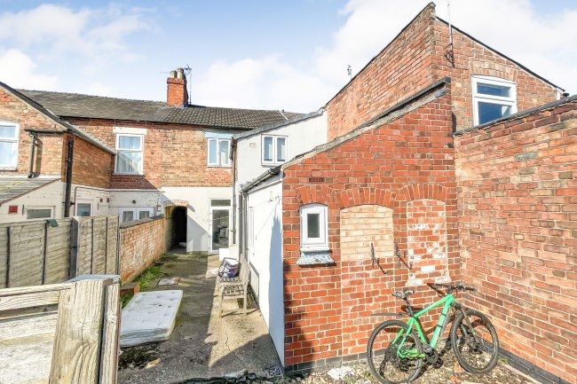 44 Shobnall Street, Burton-on-Trent, Staffordshire, DE14 2HH 9