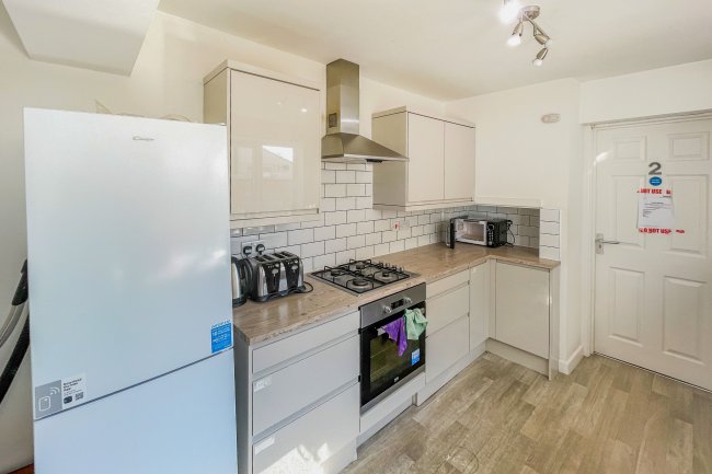 44 Shobnall Street, Burton-on-Trent, Staffordshire, DE14 2HH 9