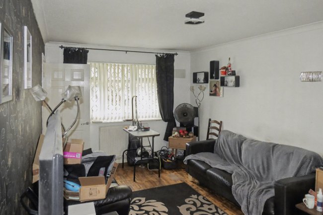 78 Nookfield, Moss Side, Leyland, Lancashire, PR26 7YD 2