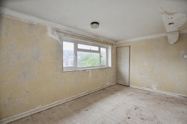 27 Maddocks Close, Sidcup, DA14 5JH 6