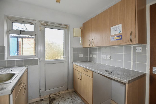 27 Maddocks Close, Sidcup, DA14 5JH 6