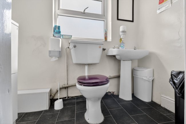 60 Northgate, Pontefract, WF8 1QX 10