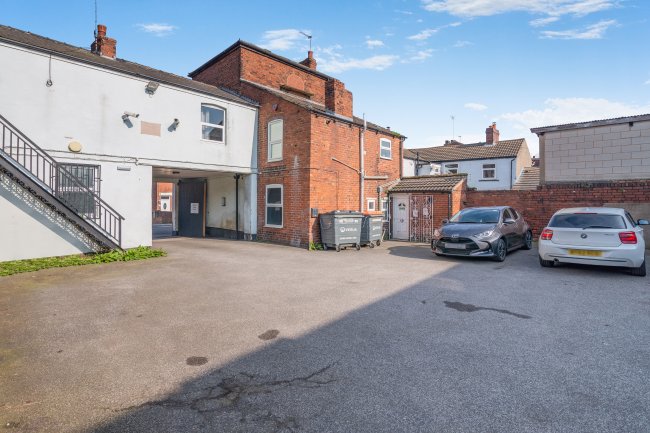 60 Northgate, Pontefract, WF8 1QX 10
