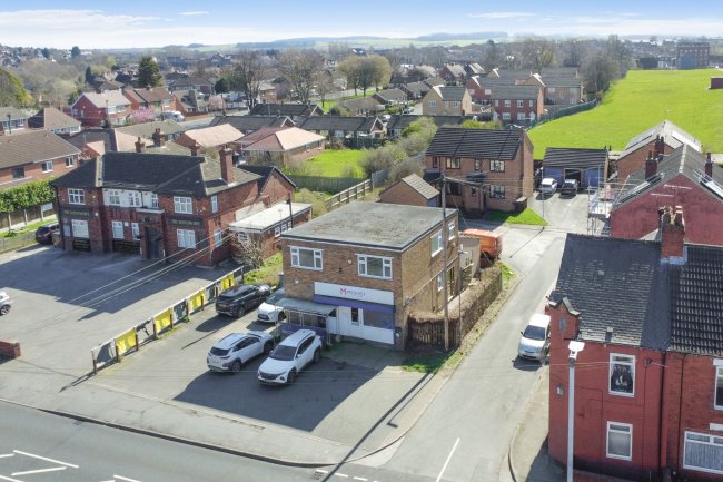 28 & 28A  Minsthorpe Lane, South Elmsall, Pontefract WF9 2NY 10