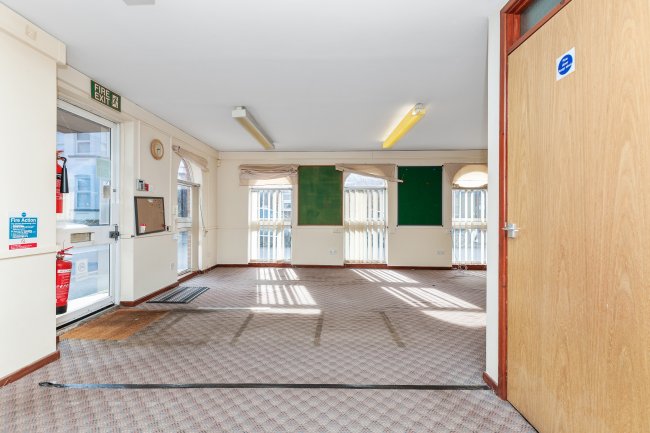 Albion Chambers & 16 Matthew Street , Dunstable LU6 1SD 9