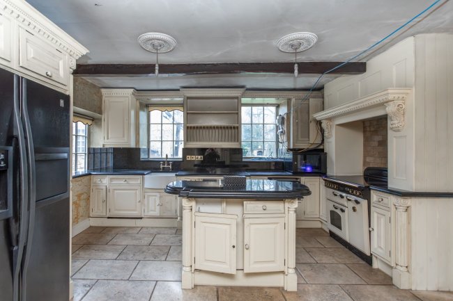 The Wood House, Broomhouse Lane, Edlington, Doncaster, South Yorkshire, DN12 1EP 3