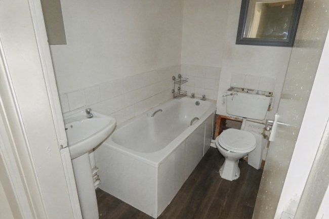 Flats A, B and C, 169 Coltman Street, Hull, East Riding of Yorkshire, HU3 2SQ 2