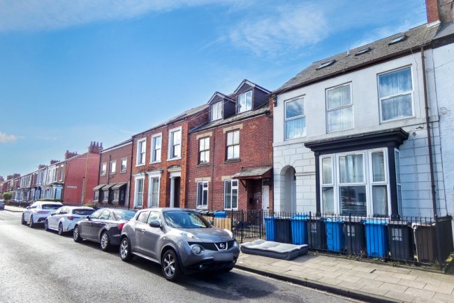 Flats A, B and C, 169 Coltman Street, Hull, East Riding of Yorkshire, HU3 2SQ 2