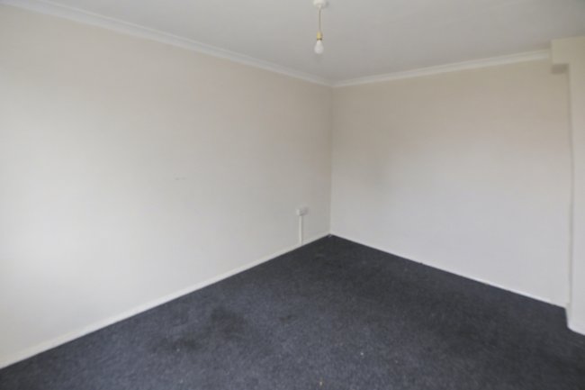 61 Colesbourne Road, Solihull, West Midlands, B92 8LF 5