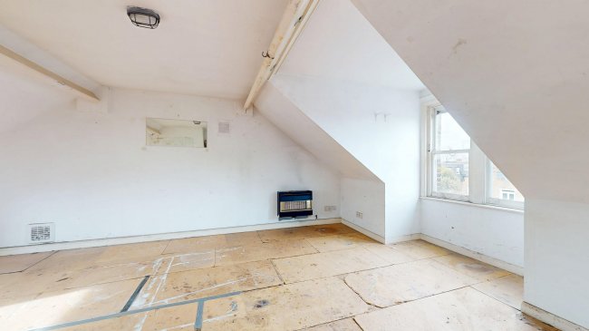 Flat C, 15 Lucien Road, Tooting, London, SW17 8HS 4