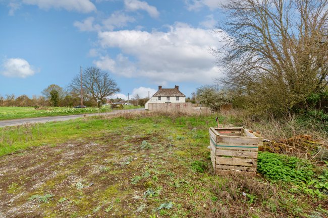 Horse & Harrow, Main Street, West Hagbourne, Didcot OX11 0NB 10