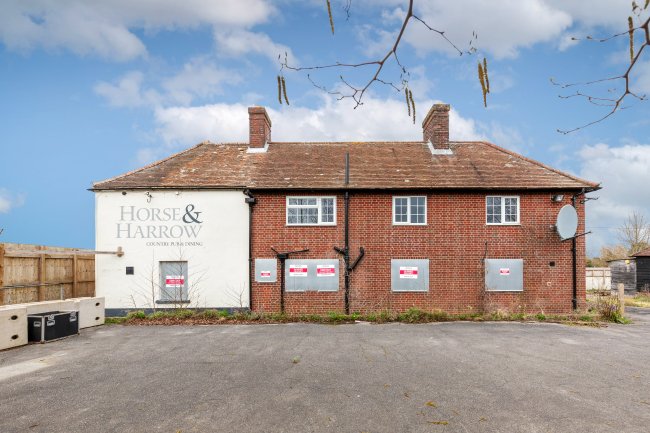 Horse & Harrow, Main Street, West Hagbourne, Didcot OX11 0NB 10